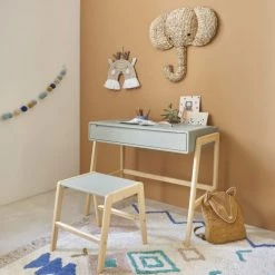 Maisons Du Monde Bureaux Enfant Bureau Et Tabouret Enfant Vert Clair Et Pin 11 Maisons Du Monde Bureaux Enfant Bureau Et Tabouret Enfant Vert Clair Et Pin -Armoires enfant Soldes bureau et tabouret enfant vert clair et pin 1000 16 3 215253 1